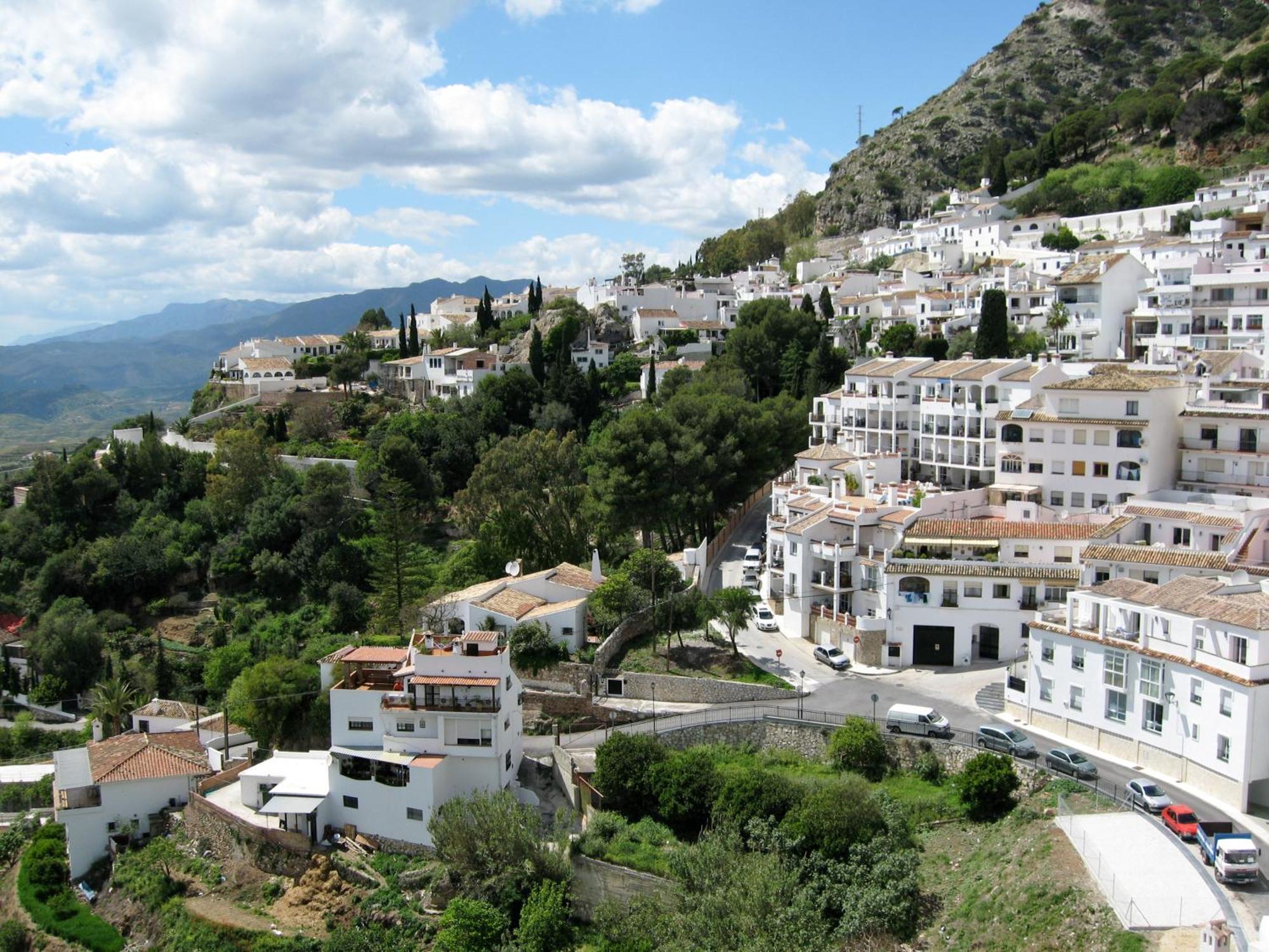 Club Delta Apartments By Ghr Rentals Mijas Luaran gambar